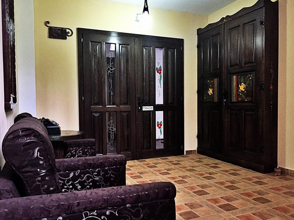 Casa Bradet Hostal Întorsura Buzăului Habitación foto